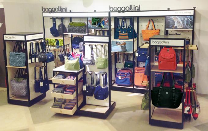 Diseño del estante de exhibición del bolso de los accesorios de la tienda de ropa de los consumidores de la captura para los bolsos